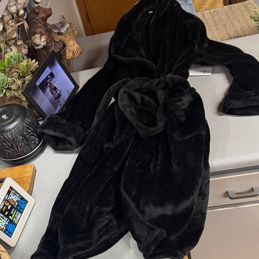 Luxurious Black Women's Fleece Robe
